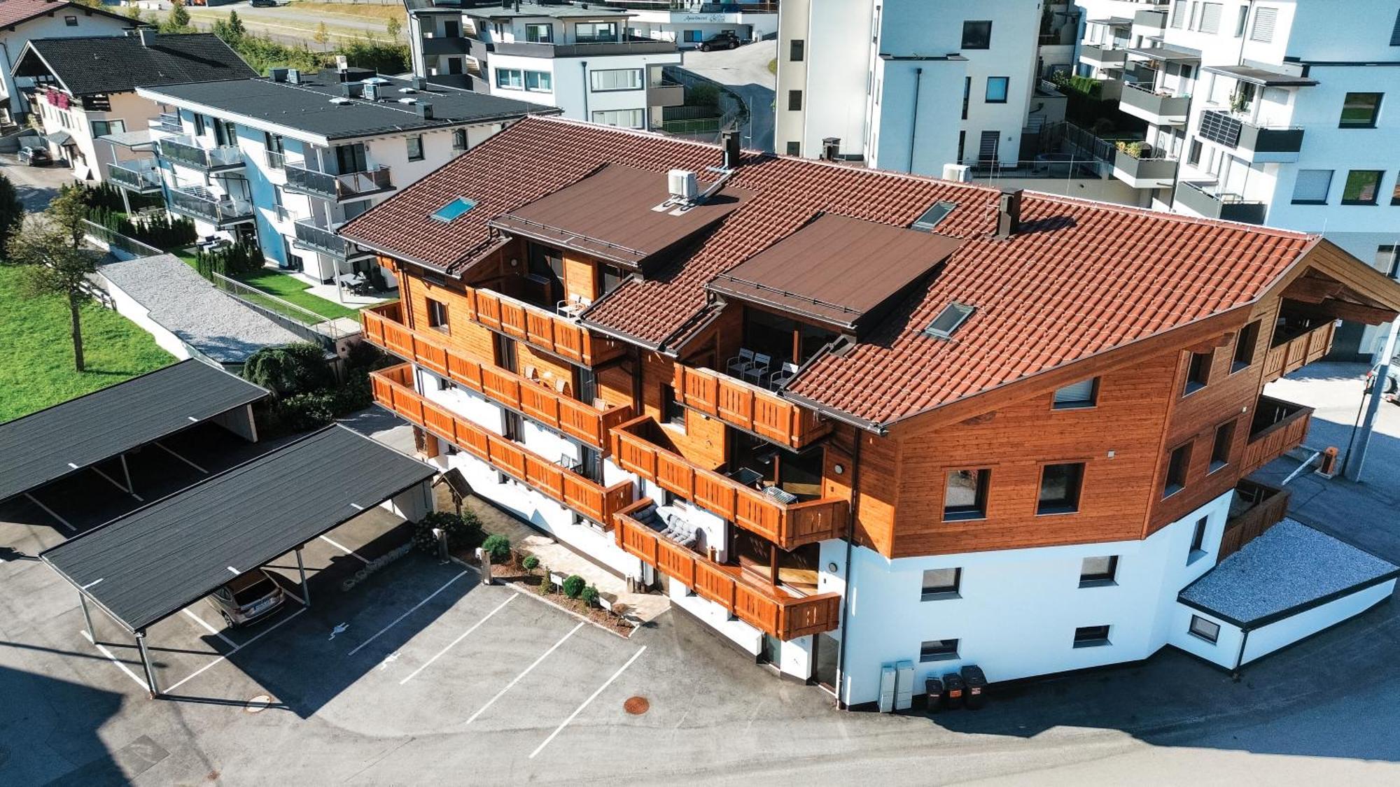 Oldwood Chalet - Balcony & Car Park By Alpenluxus Appartements Fügen Eksteriør bilde